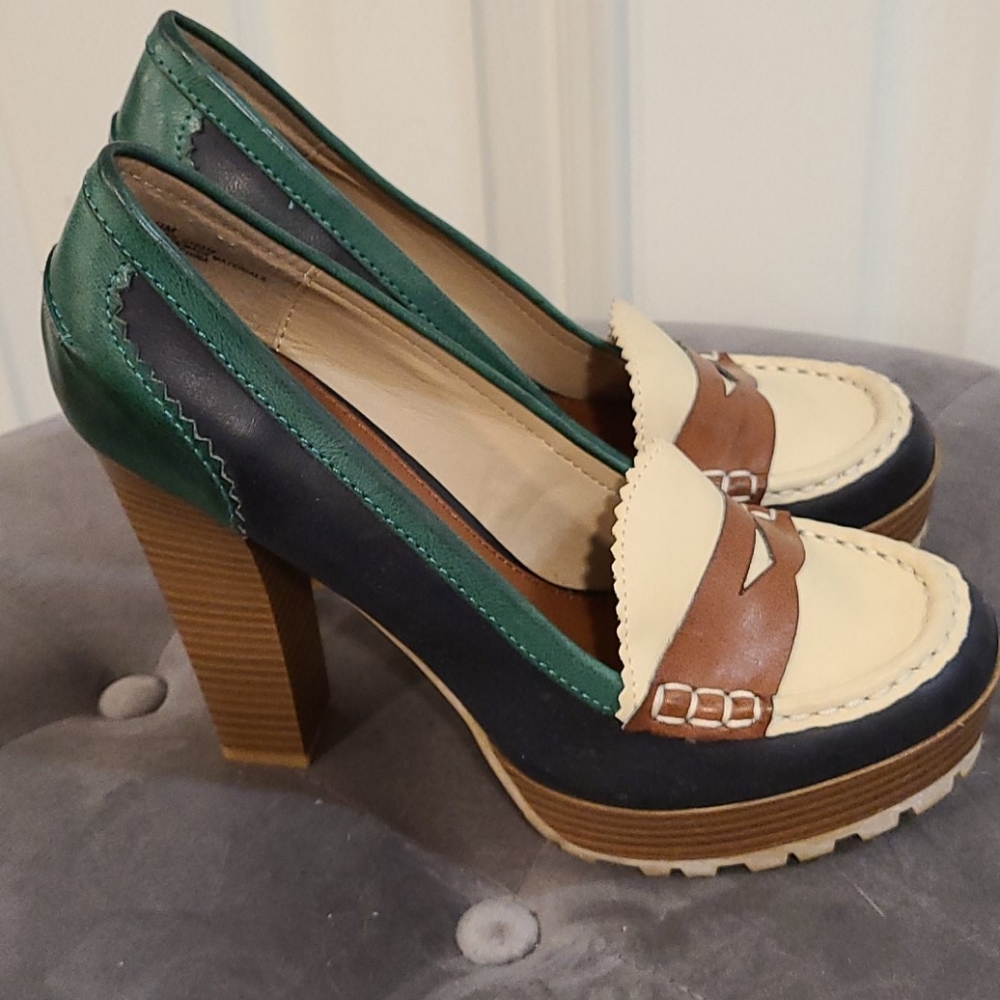 Mia heels with platform, Mary Jane kind of style